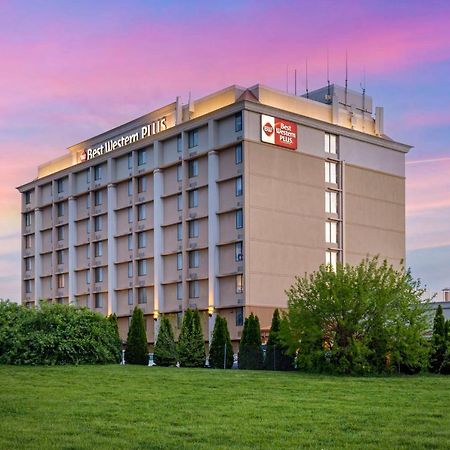 Best Western Plus The Charles Hotel Saint Charles Exterior foto