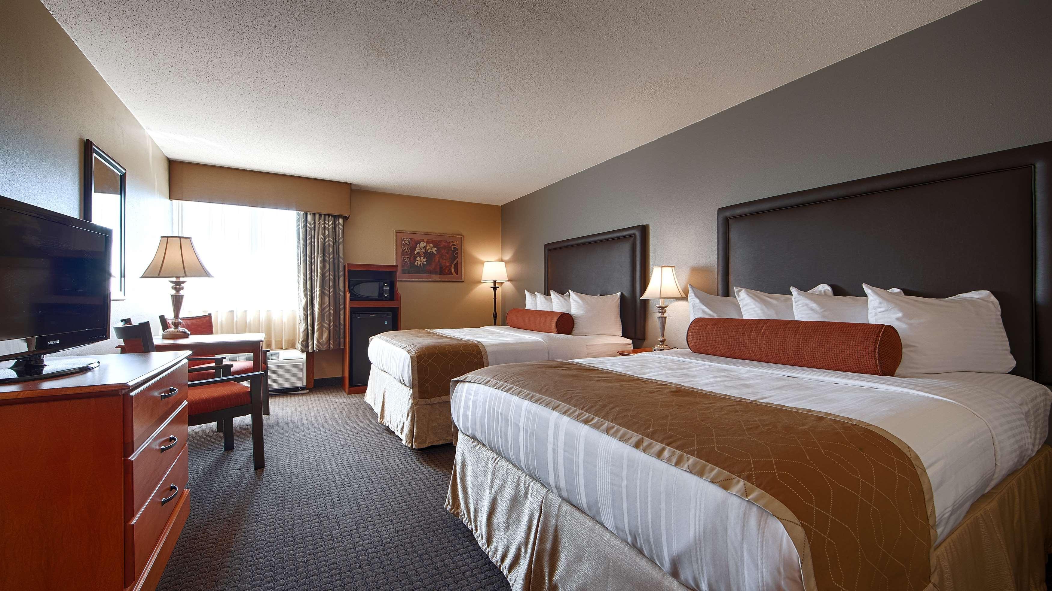 Best Western Plus The Charles Hotel Saint Charles Exterior foto
