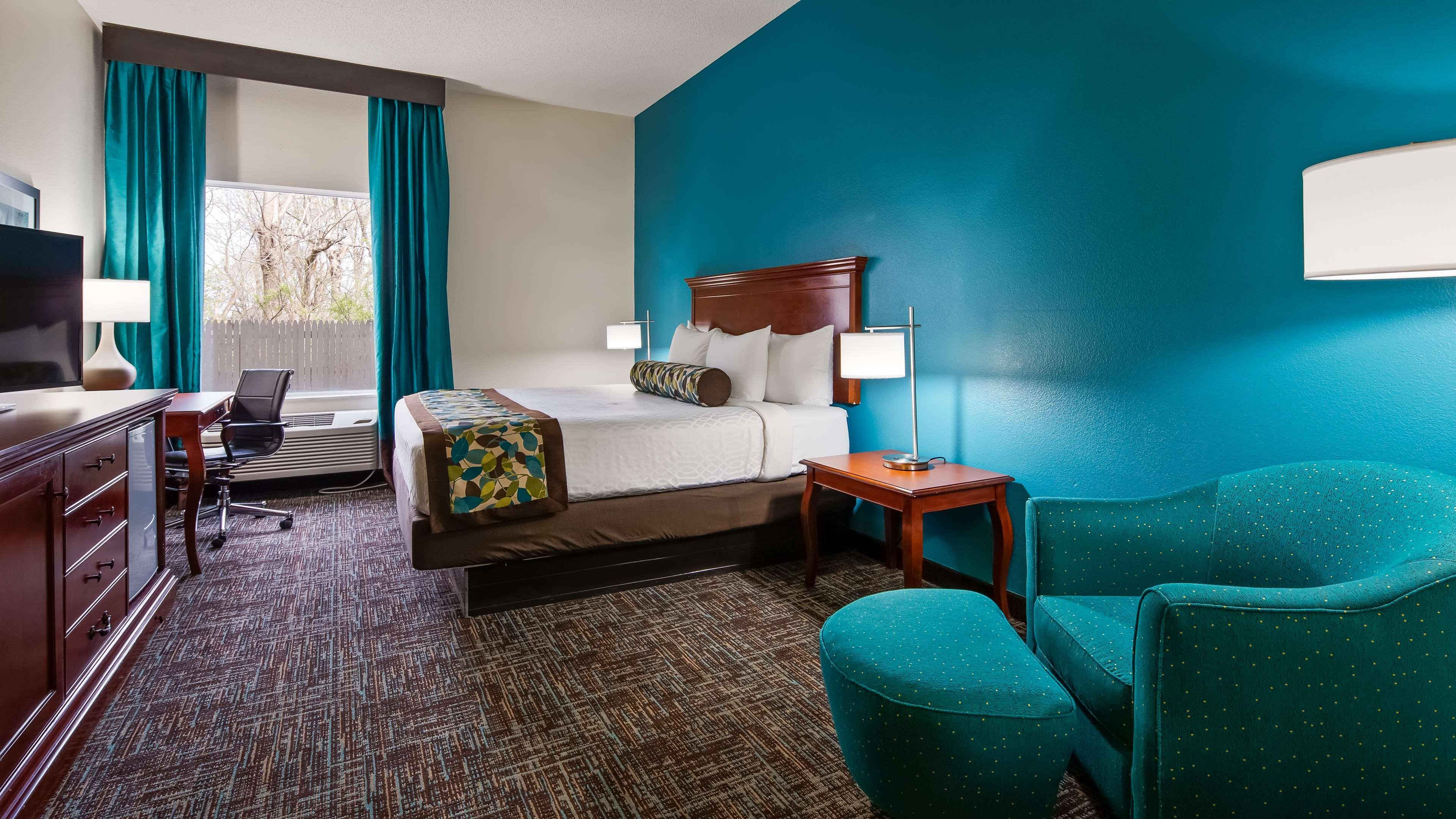 Best Western Plus The Charles Hotel Saint Charles Exterior foto