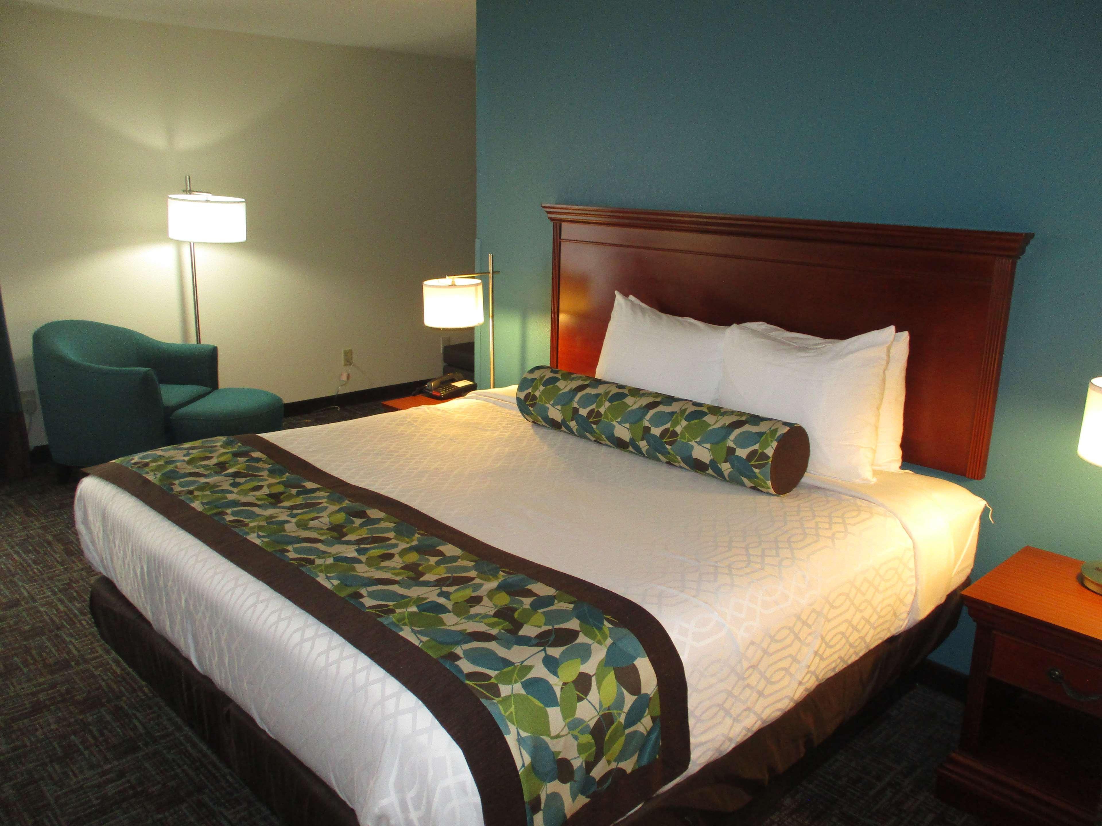 Best Western Plus The Charles Hotel Saint Charles Exterior foto