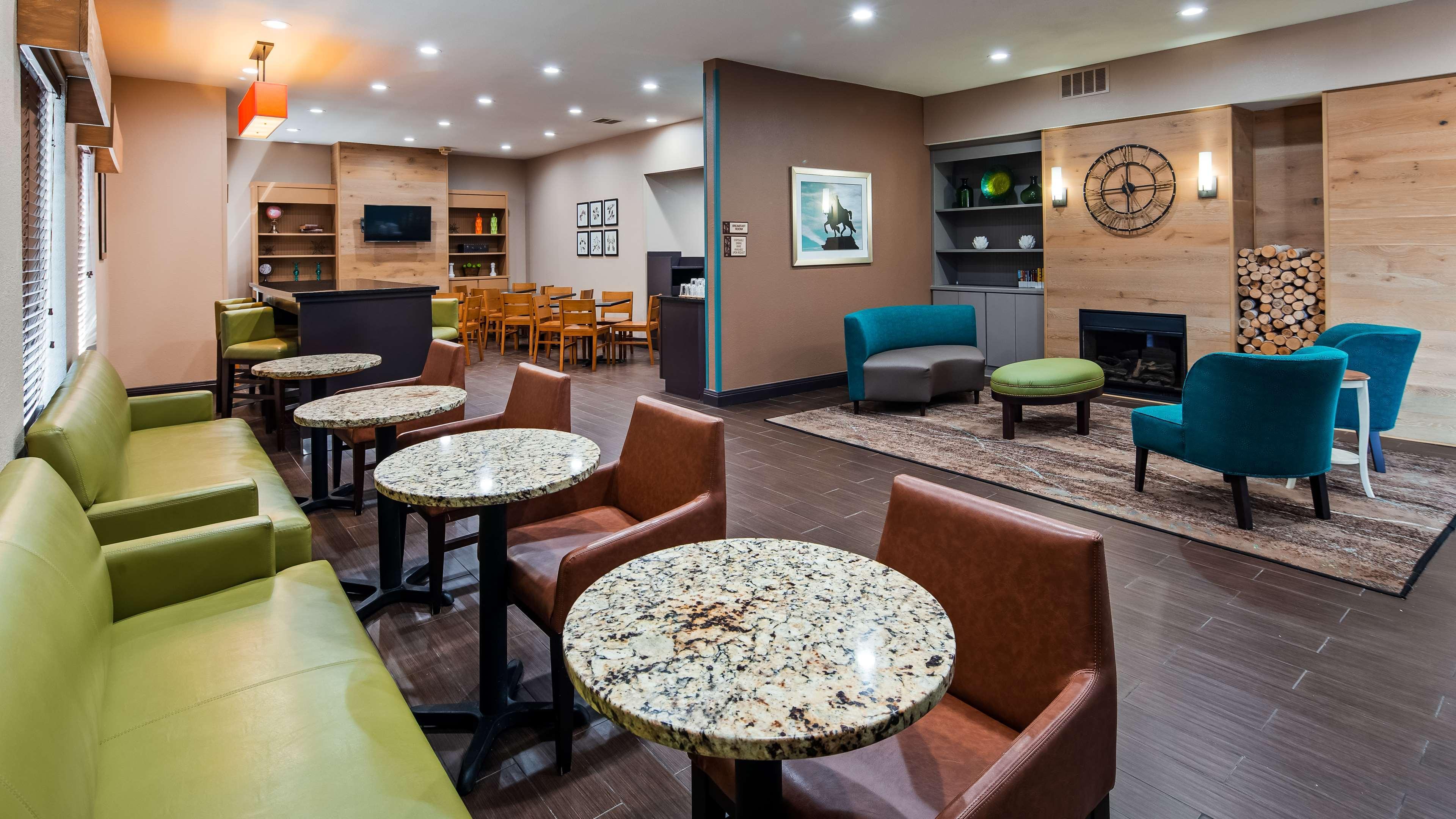 Best Western Plus The Charles Hotel Saint Charles Exterior foto