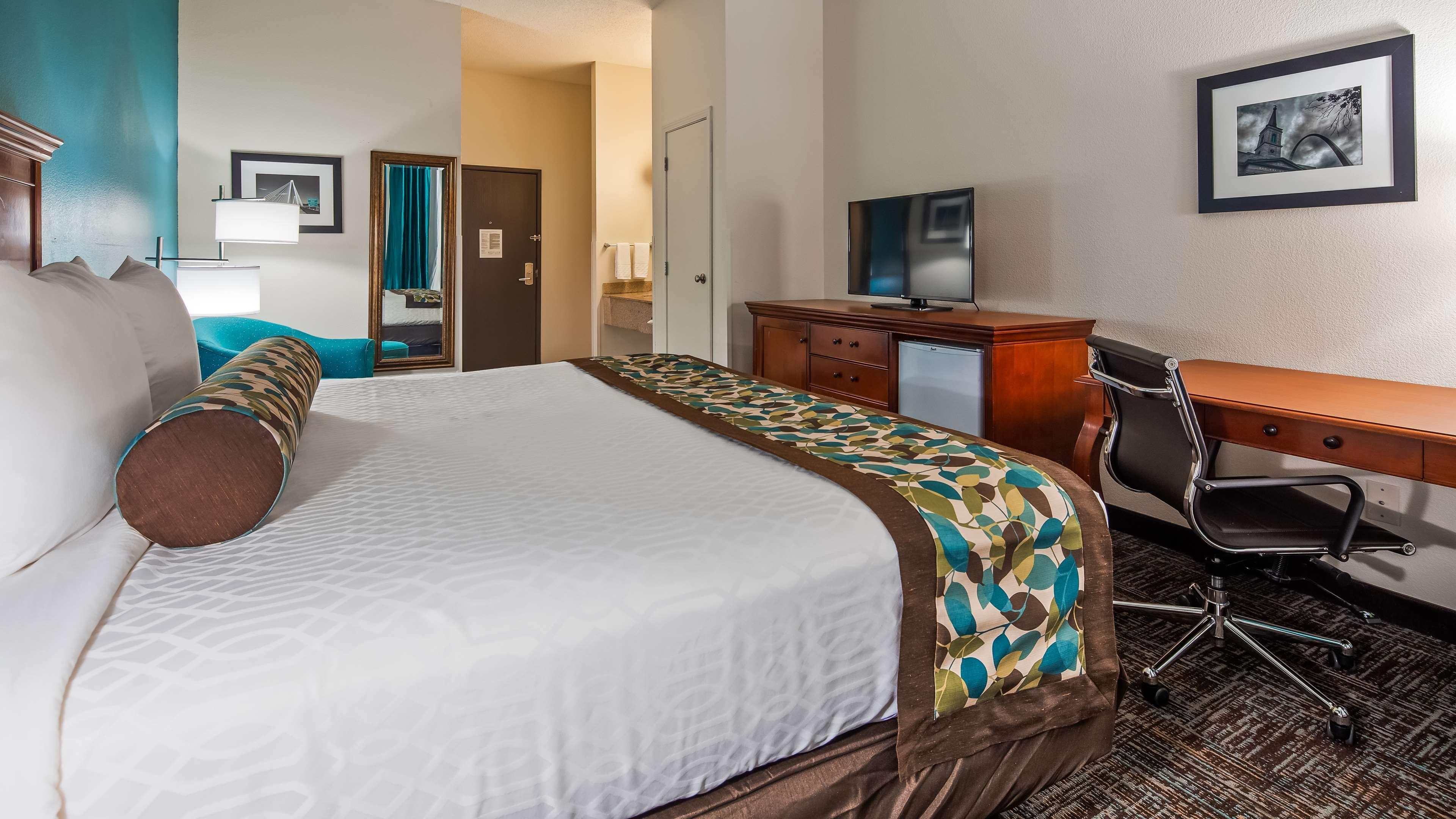 Best Western Plus The Charles Hotel Saint Charles Exterior foto