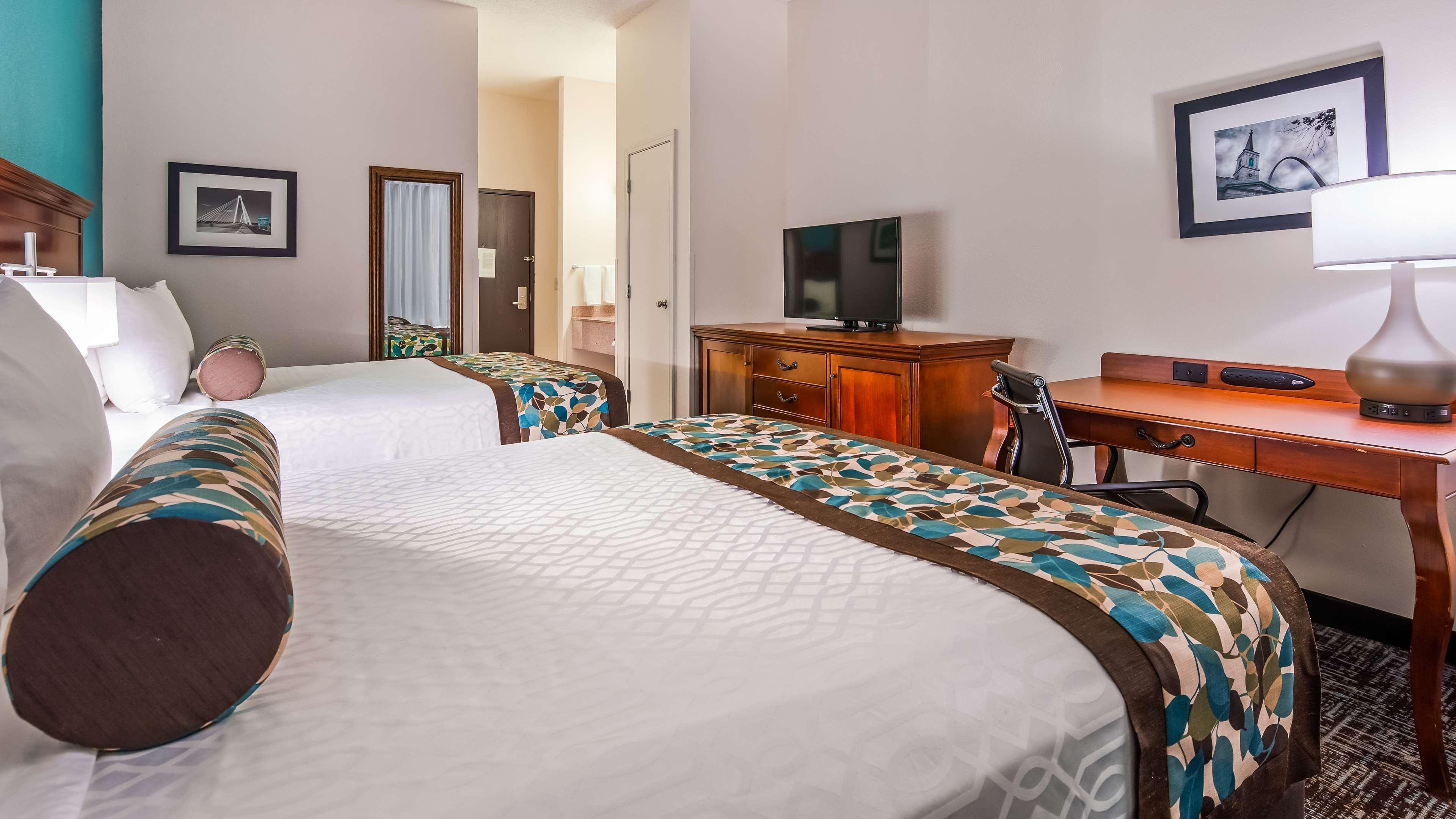 Best Western Plus The Charles Hotel Saint Charles Exterior foto