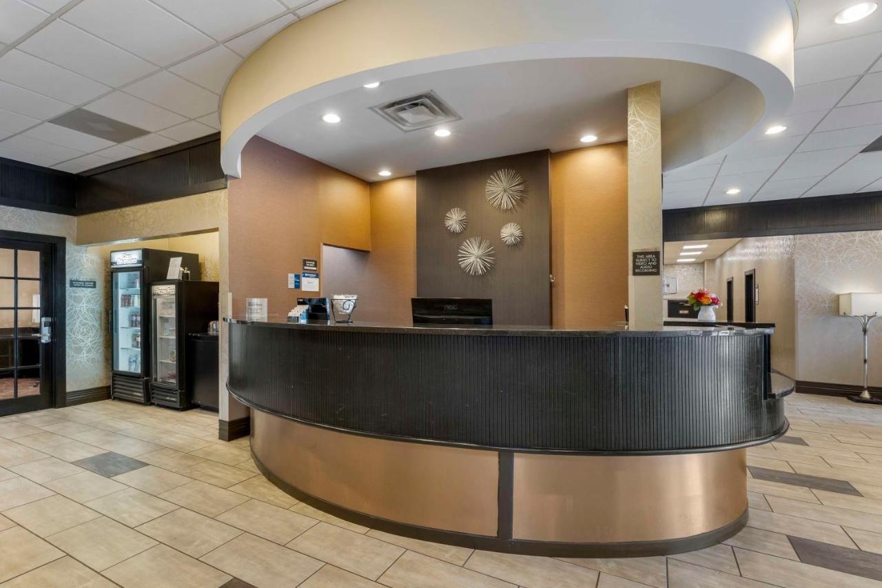 Best Western Plus The Charles Hotel Saint Charles Exterior foto